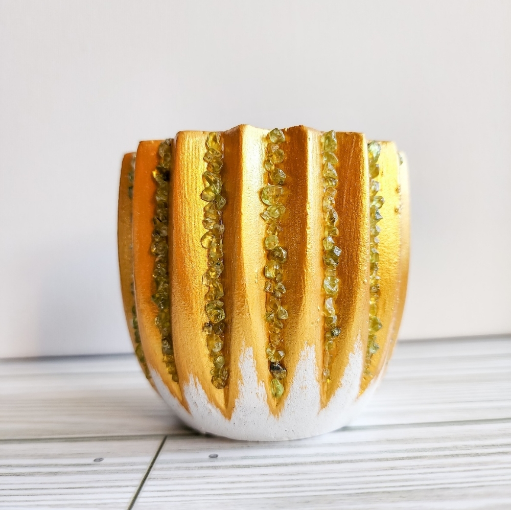 🪞 (Handmade) GOLDEN SUNBURST PERIDOT TEA LIGHT CANDLE HOLDER
